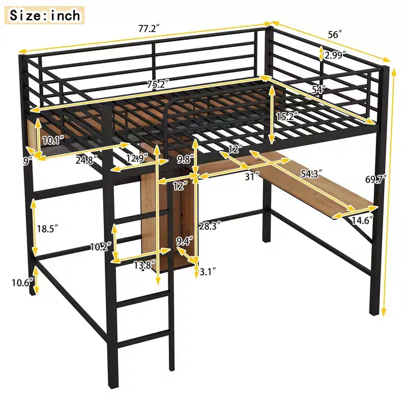 Letto a soppalco full size con scrivania a L e mensole, struttura in metallo e legno, nero e marrone