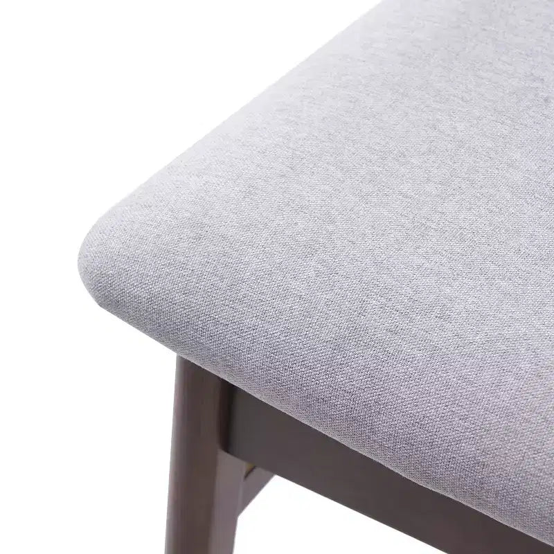 Set di 4 sedie moderne Maddox con schienale curvo in legno e seduta in tessuto grigio